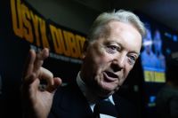 Фрэнк Уоррен оценил возможность организации поединка Чжан Чжилей – Деонтей Уайлдер