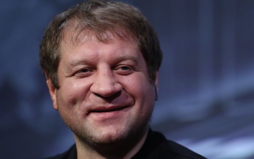 Камил Гаджиев: "Насколько мне известно, Александр Емельяненко не прекращал пить несколько лет"