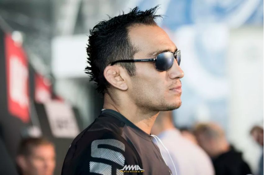 Бой Тони Фергюсон - Кевин Ли останется главным событием UFC 216