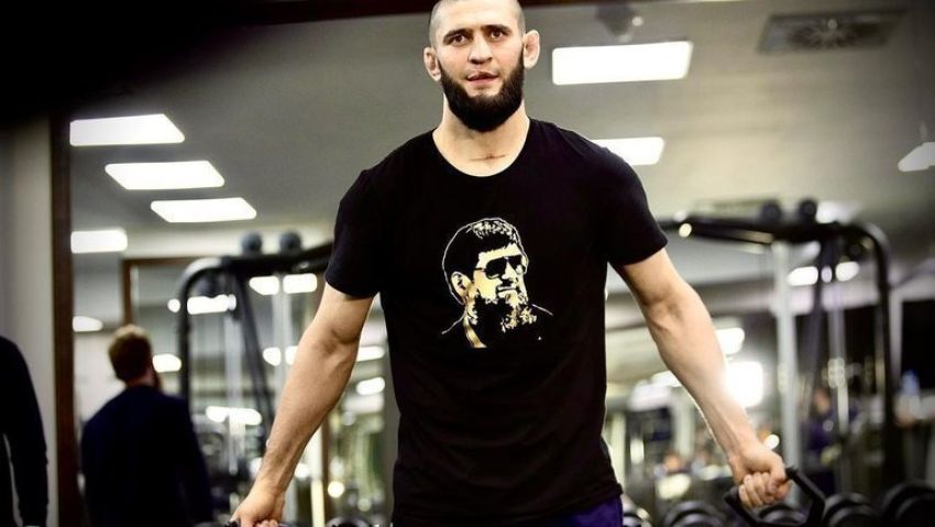 Артем Резников - о словах Чимаева насчет Хабиба: "Он никто, но пишет про человека, который является чемпионом UFC"