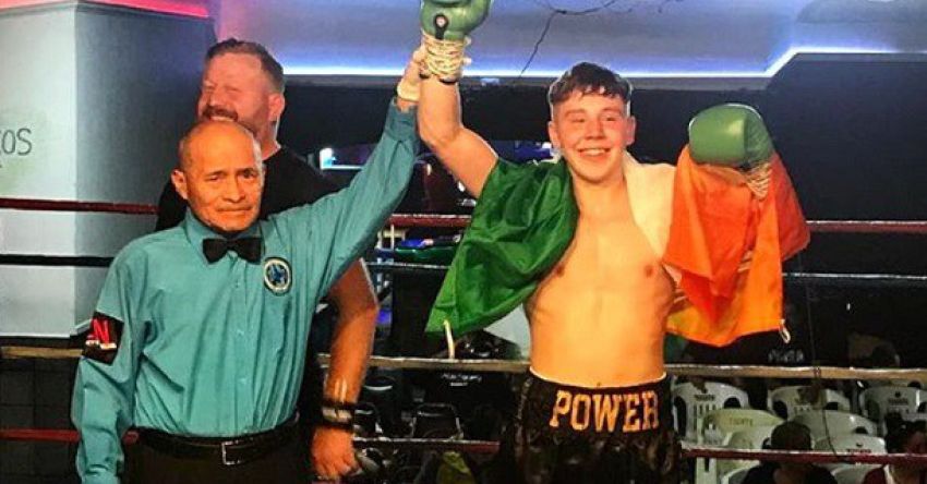 17-летний ирландский боксёр завоевал уже вторую победу на профессиональном ринге