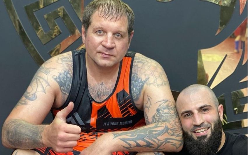 Александр Емельяненко с камнем в руках процитировал Виталия Кличко