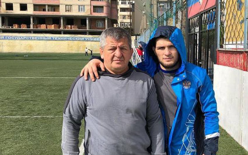 Умар Нурмагомедов - о состоянии Абдулманапа Нурмагомедова: "Чуть-чуть динамика улучшения есть"