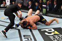 Сапарбек Сафаров был "задушен" Родольфо Виейрой на UFC 248