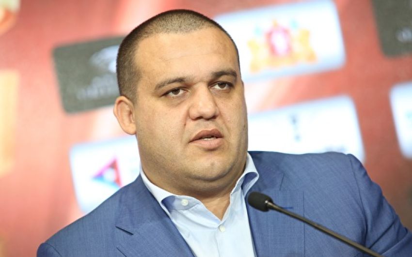 Умар Кремлев: "Бой с Нурмагомедовым — это подарок для Мейвезера"