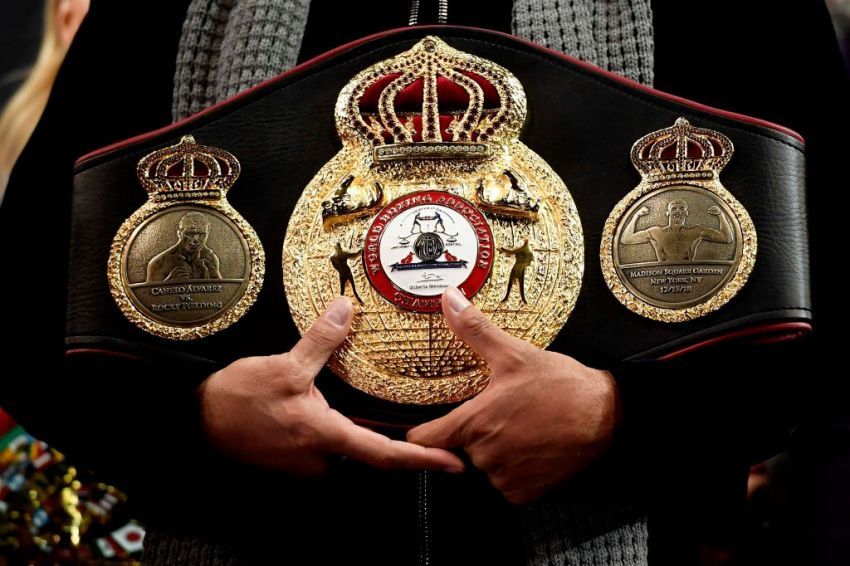 "Картонные" дела: WBA определит "временного" чемпиона в полусреднем весе