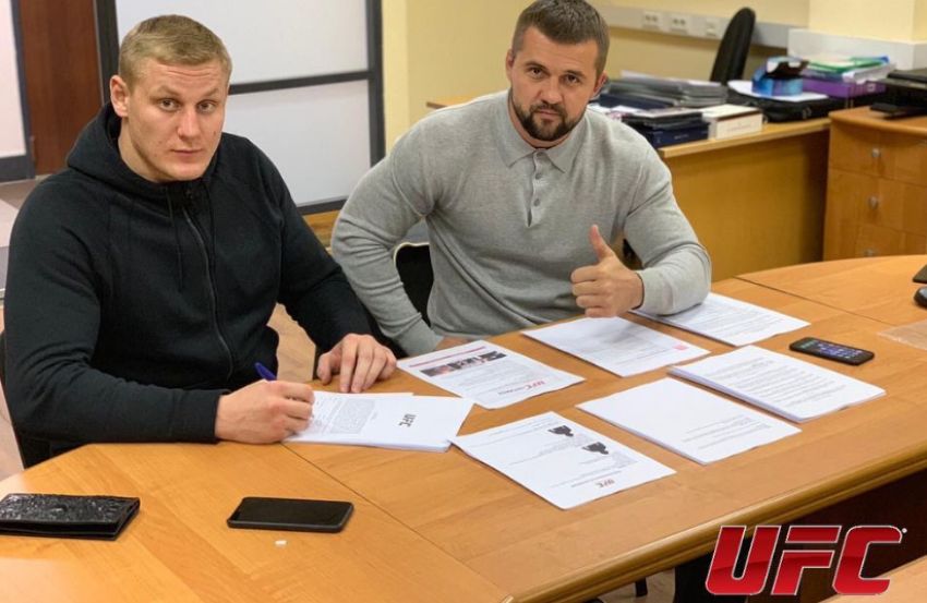 Сергей Павлович подписал контракт с UFC и проведет бой с Алистаром Оверимом