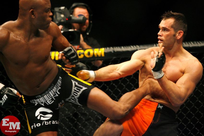 Этот день в истории: Андерсон Сильва победил Рича Франклина в реванше на UFC 77