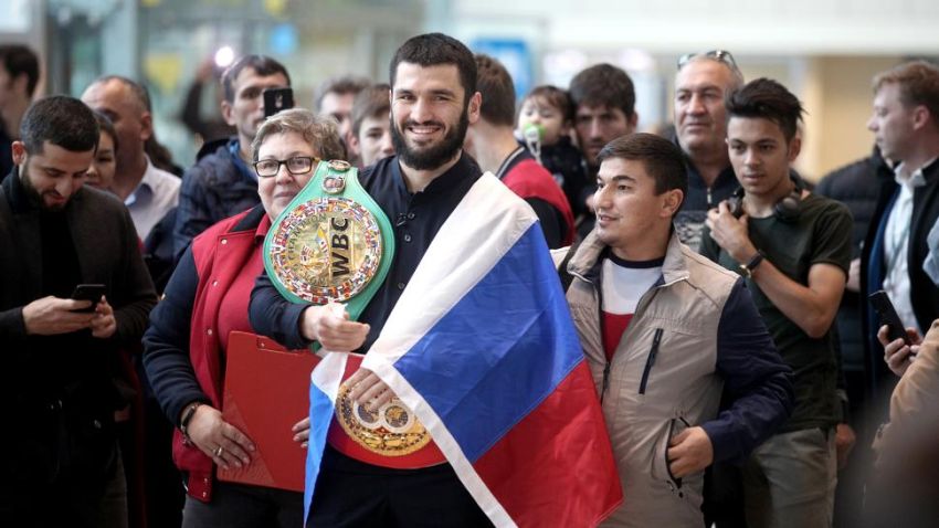 Артур Бетербиев: "Российский флаг - это неотъемлемая часть меня"