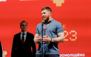 "Задачи выполняю все те, которые положены уставом": Владимир Минеев рассказал, чем занимается на фронте