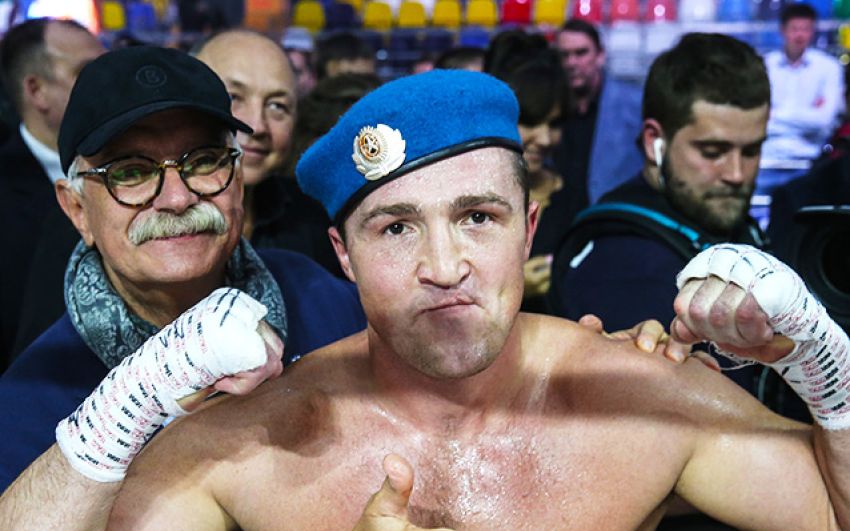 Денис Лебедев тренируется под началом помощника Фредди Роуча
