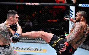 Тиаго Сантос отреагировал на слова Ракича о том, что тот легко его победил на UFC 259