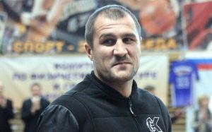 Регулярно заливая сливу, Ковалёву не победить Уорда — тренер Андре