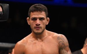 Рафаэль Дос Аньос предложил Камару Усману провести бой на UFC 228