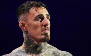 Том Аспиналл освободил титул UFC в тяжелом весе