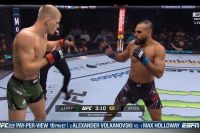 Видео боя Иэн Гарри - Гэйб Грин UFC 276