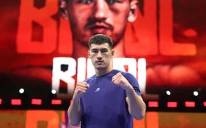 Дмитрий Бивол отреагировал на слова Бетербиева, назвавшего его нехорошим человеком