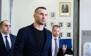 Владимир Кличко: "У нас один общий враг, который сегодня своими больными амбициями уничтожает нас"
