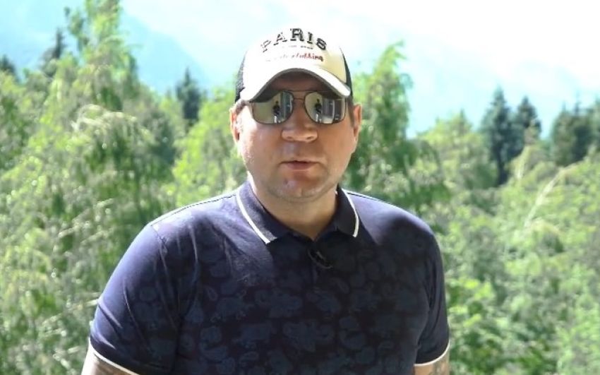 Александр Емельяненко: "У Тарасова абсолютно никаких шансов нет, он вообще не боец"