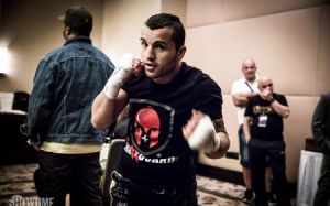 Деян Златичанин завоевал титул WBC в легком весе