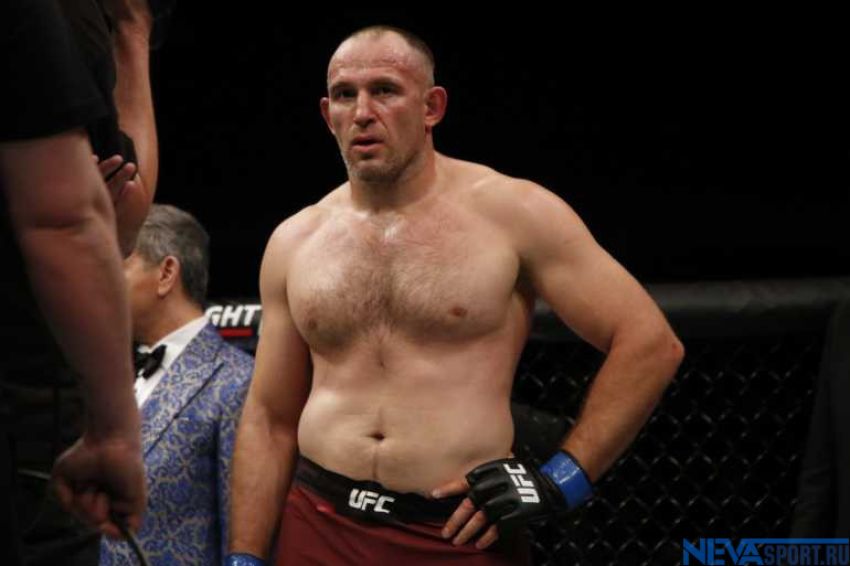 Алексей Олейник прокомментировал свое исключение из рейтинга тяжелого веса UFC