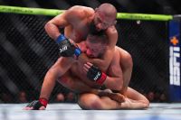 Хамзат Чимаев уверенно победил Дрикуса дю Плесси на UFC 319