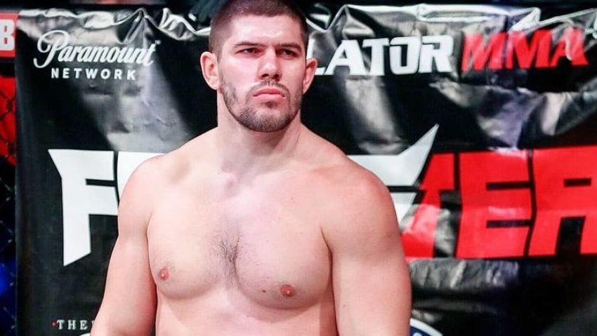 Валентин Молдавский в доминирующем стиле прошел Хави Айалу на Bellator 239