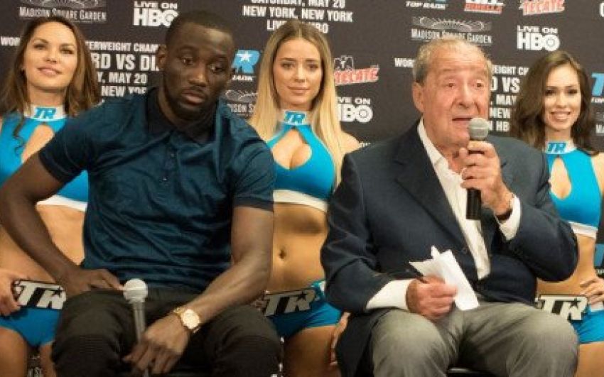 Боб Арум готов заключить сделку с PBC на два боя для Теренса Кроуфорда