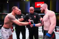 Джек Херманссон на опыте прошел Джозефа Пайфера на UFC Fight Night 236