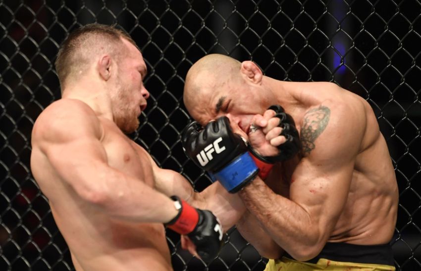 Даниэль Кормье поделился мнением насчет боя Петра Яна и Жозе Альдо на UFC 251