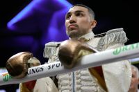 Теофимо Лопес задумался об отказе от титула WBA из-за назначения боя с Кэттералом